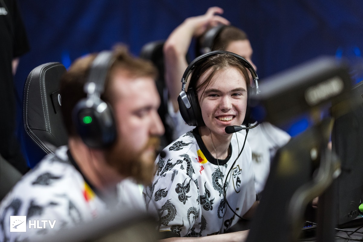 在如今这个 在如今这个