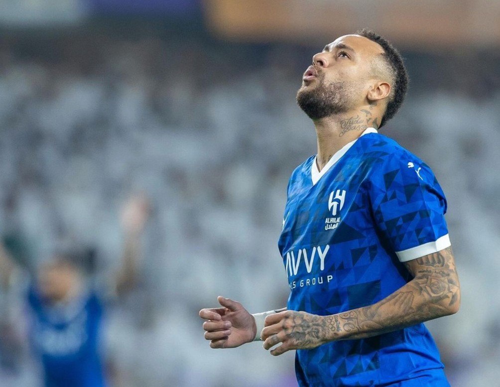 更要靠全队 更要靠全队